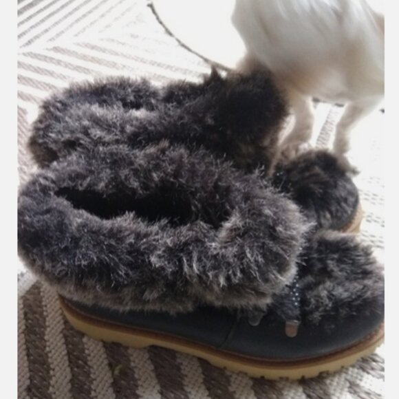 Sam Edelman black leather hikers with faux fur 9 M - Excellent Used - Picture 2 of 6